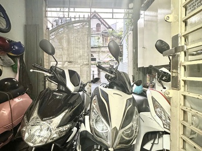 Mặt tiền hxh tránh - phú nhuận - hoàng hoa thám - kinh doanh đa ngành nghề - 4 tầng hoàn công đủ - 0
