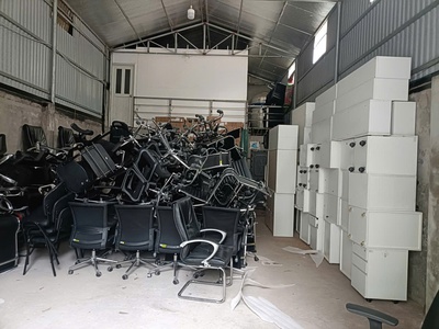 Bán thanh lý giá rẻ số lượng lớn Ghế văn phòng cao cấp chính hãng 4
