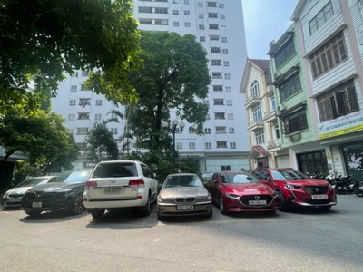 Phân Lô Văn Cao -200M Ra Hồ Tây Vỉa hè Ô TÔ Tránh Đỗ  33 Tỷ 5 Tầng An Ninh Dân Trí Cao 1