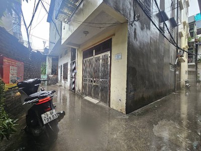 Tam trinh bán nhà 4 tầng dân xây lô góc gần phố hoàng mai 4