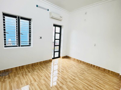 Nhà 3,5 tầng Nguyễn Văn Linh - Lê Chân 4