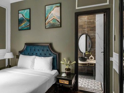 Bán Khách sạn Cầu Gỗ, 30 Phòng, doanh thu 8 tỷ 3