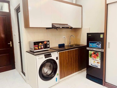 Bán căn ccmn 60m, 10 phòng khép kín full đồ, thang máy êm ru, dòng tiền ổn định, vài bước ra phố, 1