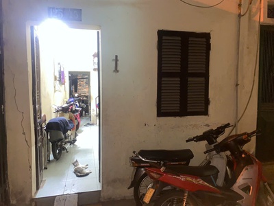 Nhà chính chủ - giá tốt - vị trí đẹp tại ngõ 31/136 phố nguyễn cao 3