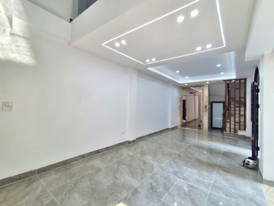 Bán nhà siêu phẩm sài đồng   lô góc   7 tầng   gara ô tô   thang máy   full nội thất  0