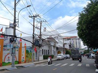 Bán nhà trung tâm, tân phú - 63m2, sổ hồng riêng - giá chỉ 4.7 tỷ - 0