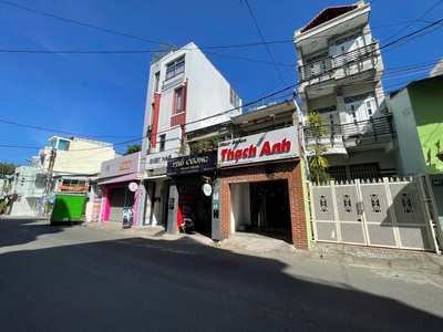 Bán nhà hai tầng mặt tiền đường trần nguyên hãn- nha trang- khánh hoà  diện tích thực tế 63m2 giá: 0
