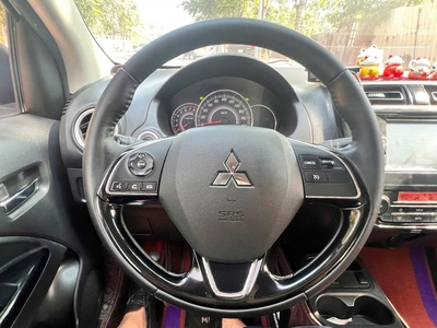 Cần bán xe Attrage2019 nhập Thái số tự động bản premium 1