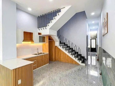 Nhà 2 tầng Sài Gòn chỉ 399 triệu 3