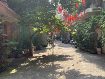 Siêu phẩm mặt phố nghĩa tân siêu phẩm cầu giấy chùa hà. 1mặt phố - 1 mặt ngõ kinh doanh sầm uất 1