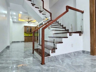 Bán nhà ngõ phố Vũ Hựu, khu Hồ Sươt, ph Lê Thanh Nghị, Tây HP, 47m2, 3 tầng, 3 ngủ, 3 vs 3
