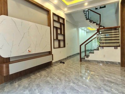 Bán nhà ngõ phố Vũ Hựu, khu Hồ Sươt, ph Lê Thanh Nghị, Tây HP, 47m2, 3 tầng, 3 ngủ, 3 vs 7