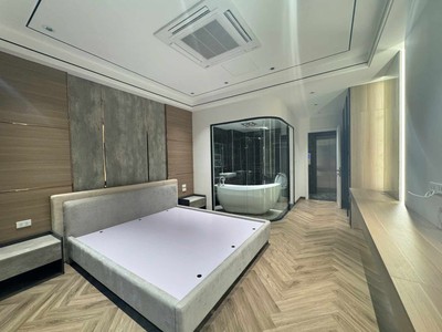 Bán Nhà Ngõ 554 Nguyễn Văn Cừ, Long Biên, 42m2, 7 Tầng, Gara Ô Tô, Thang Máy, Kinh Doanh 2