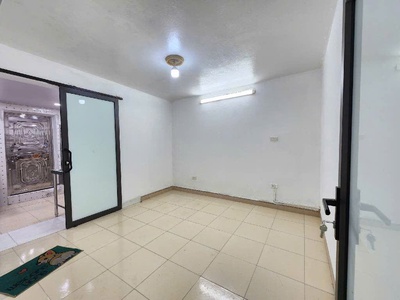 Bán nhà tập thể tầng 1 quỳnh mai 85M ô tô tránh kinh doanh hai bà trưng 0