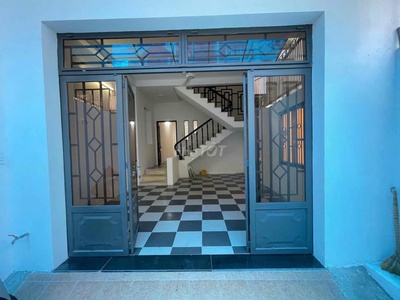 Bán nhà 1 trệt 2 lầu 1 sân thượng số 12 Đồng Nai P2 Q Tân Bình 1