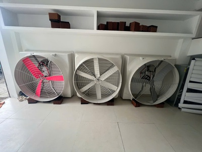 Quạt hút công nghiệp 1