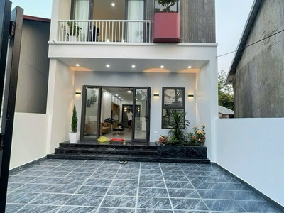 Nhà phố ngay gần chợ bình chánh, 100M    CHỈ 2,5 TỶ, SHR, dân cư đông đúc 0