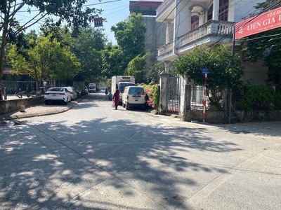 Bán Đất Ngọc Thụy Long Biên, DT: 97m2, Ngõ Ô Tô Thông, Giá hơn 18 tỷ. 2
