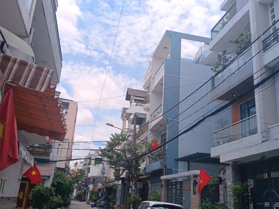 Nhà cần bán, hẻm xe hơi, bình hưng hòa, bình tân: 33m2, 2 tầng, 2 phòng ngủ, giá nhỉnh 4 tỷ, sổ hồng 0