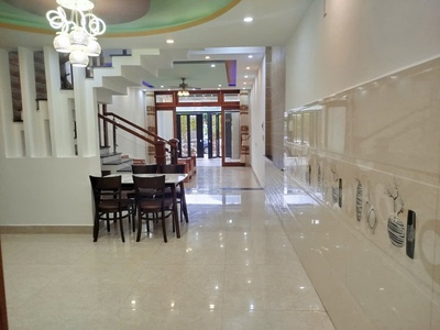  chính chủ bán nhà 3 tầng đẹp   mặt tiền mẹ thứ, hòa xuân  2