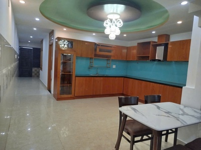  chính chủ bán nhà 3 tầng đẹp   mặt tiền mẹ thứ, hòa xuân  3