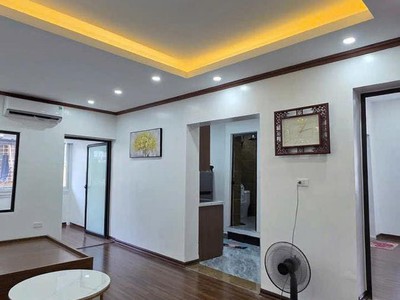 Tập thể cực đẹp nguyễn chí thanh 75m, 3pn full nội thất, hơn 5 tỷ 0