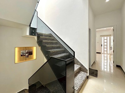 Bán nhà hẻm hoàng văn thụ, phường 4 tân bình  4x15  4 tầng, hơn 8 tỷ 2