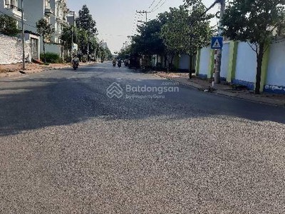Đất nền lô góc 2 mặt tiền đường 10m - full thổ cư - vị trí cực đẹp - chỉ 7.1 tỷ 3