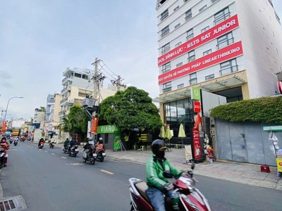 Bán nhà mặt tiền nguyễn văn đậu - gần phan văn trị, 4x35m, nở hậu 4,8m, 3 tầng, 23,9 tỷ 0
