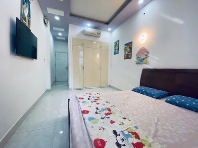 Nhà bán ngay trung tâm quận- cách vài bước ra mặt tiền tôn thất thuyêt- khu dân cư hiện hữu- thông 4
