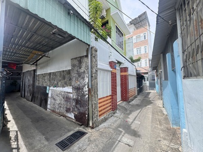 Căn nhà đẹp hẻm thông dã tượng và hoàng diệu, cách biển chỉ 300m. dt gần 70m2 giá bán 4,8 tỷ  còn 1