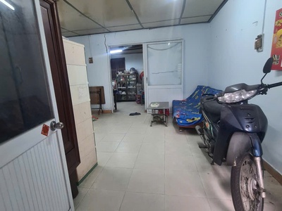 Bán nhà phường 15, quận 8 , 120m2 , ngang  hơn 5m, nhà cấp 4 chỉ 6,8 tỷ 2