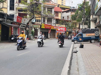 Lãi ngay nhà cũ mặt phố kinh doanh s 140m2 phố vương thừa vũ   tô vĩnh diện. giá 45 tỷ. 1