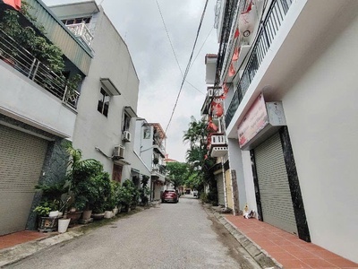 105.7m  đức giang   mt 3.3m   nhà 1 tầng   ô tô vào nhà   hàng hiếm tiềm năng   9.9 tỷ 0