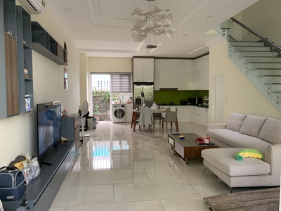Bán nhà Melosa Khang Điền, full nội thất cao cấp, ngang 6m, đi thẳng ra hồ bơi trung tâm 0
