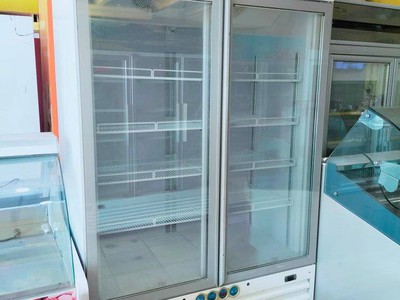 Tủ đông đứng 2 cánh hiệu iarp asia dung tích 1200 lít   xuất xứ Thái lan 0