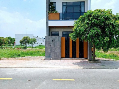 Độc Quyền Mua Nhà Tặng Nội Thất Dọn Vào Ở Ngay Tại Cần Đước - Long An Chỉ 2 Tỷ 5 TRIỆU 1