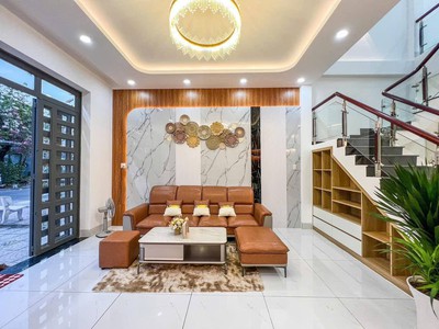 Nhà MT chính chủ Long An gần Bệnh viện Cầu Tràm, giá 2 tỷ 3   SHR chính chủ 2