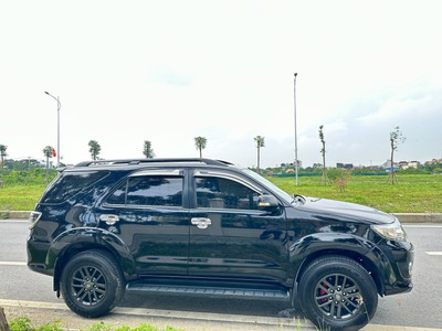 Toyota Fortuner 2015  màu Đen 2.7V 4x2 2