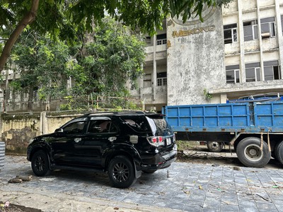 Toyota Fortuner 2015  màu Đen 2.7V 4x2 1