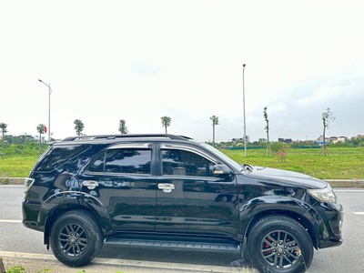 Toyota Fortuner 2015  màu Đen 2.7V 4x2 6