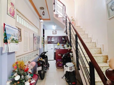 3,9 tỷ - quận 7 - hẻm xe hơi - sổ hồng riêng - gần đường nguyễn hữu thọ 1