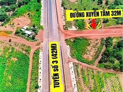 Một lô đất 1000m , mặt tiền 25m, trục xuyên tâm   đồng phú mà giá chỉ 250 triệu   rẻ hơn cả 1 lô 0