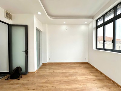 Nhà vuông 4 tầng 30m2   lê quang định bình thạnh 1s 2