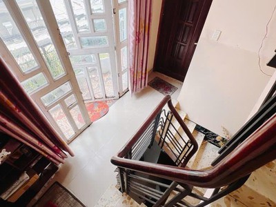 3,9 tỷ - quận 7 - hẻm xe hơi - sổ hồng riêng - gần đường nguyễn hữu thọ 2