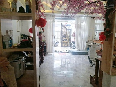 Chính chủ bán nhà 3 tầng kiên cố, rộng rãi   vị trí đẹp đường huỳnh tấn phát, quận 7 0