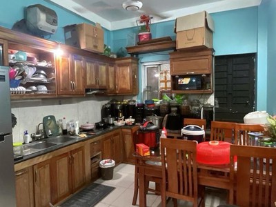 Chỉ 5,4 tỷ có ngay nhà gần phố âu cơ 33m , 5 tầng, cạnh hồ tây 1