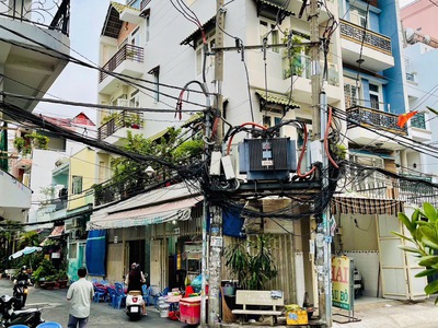 Nhà đẹp   hẻm xe tải   giáp trung tâm   lô góc 2 mặt thoáng 1