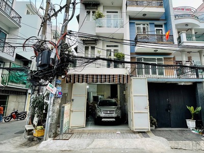 Giáp quận 1   lô góc siêu thoáng   hẻm xe tải   oto vào nhà 0