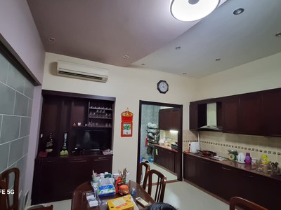 Bán nhà mặt phố thanh xuân, gần ngã tư sở kinh doanh sầm uất, 83m2 mặt tiền rộng chỉ 21.x tỷ 2